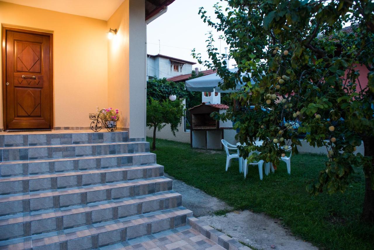 Roxani'S Apartments อาโยส นิโกลาออส ภายนอก รูปภาพ