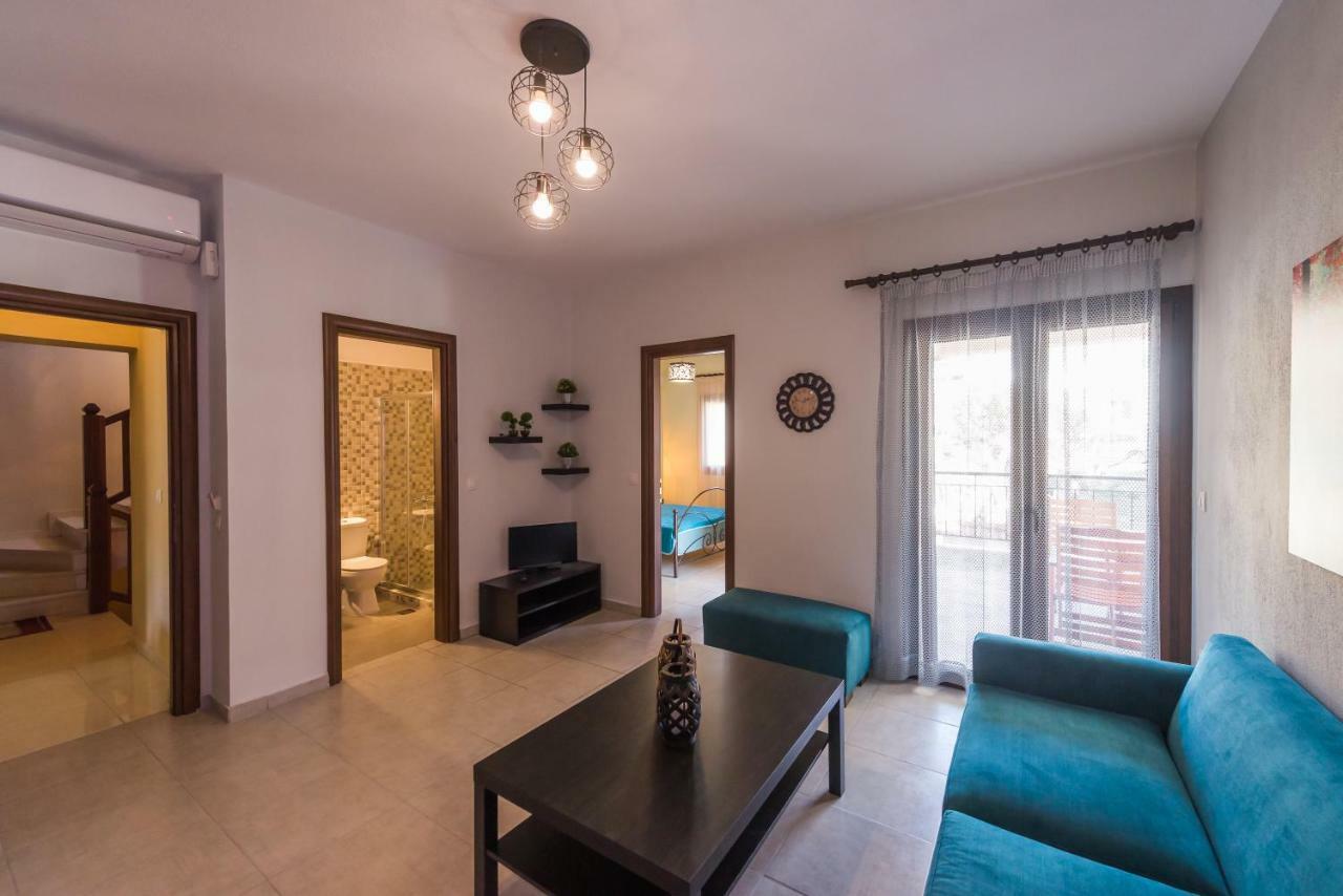 Roxani'S Apartments อาโยส นิโกลาออส ภายนอก รูปภาพ