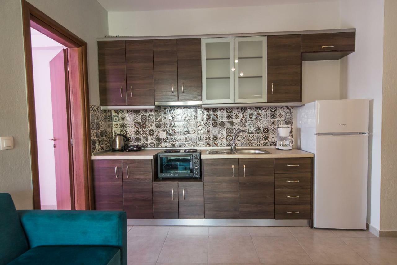 Roxani'S Apartments อาโยส นิโกลาออส ภายนอก รูปภาพ
