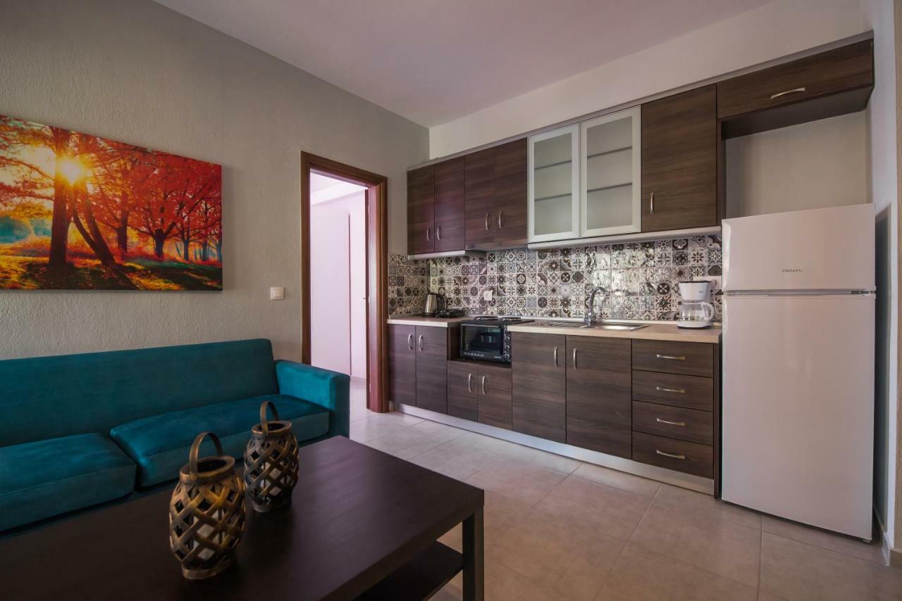Roxani'S Apartments อาโยส นิโกลาออส ภายนอก รูปภาพ