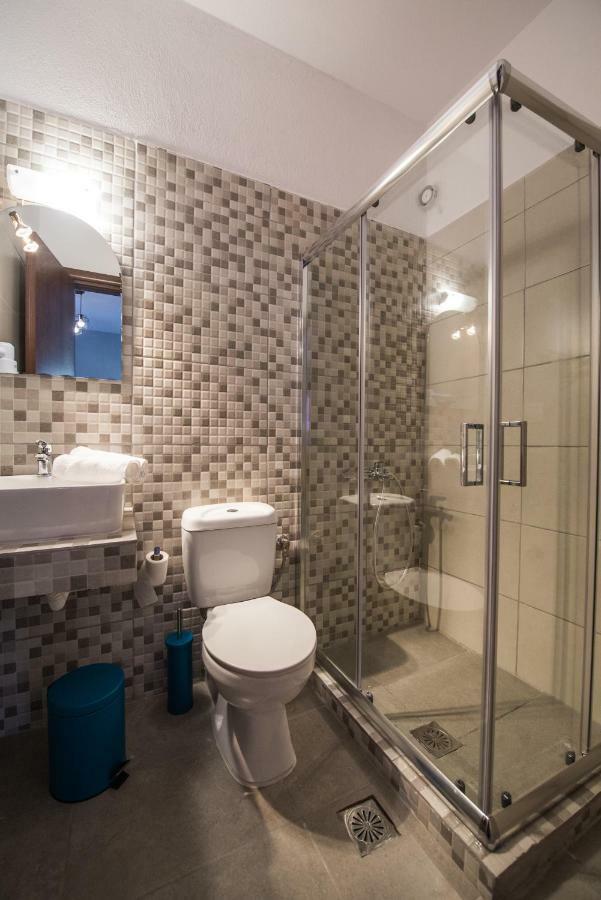 Roxani'S Apartments อาโยส นิโกลาออส ภายนอก รูปภาพ